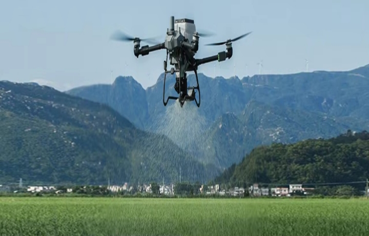 Bedane antara baterei lipo lan baterei negara semi-solid?